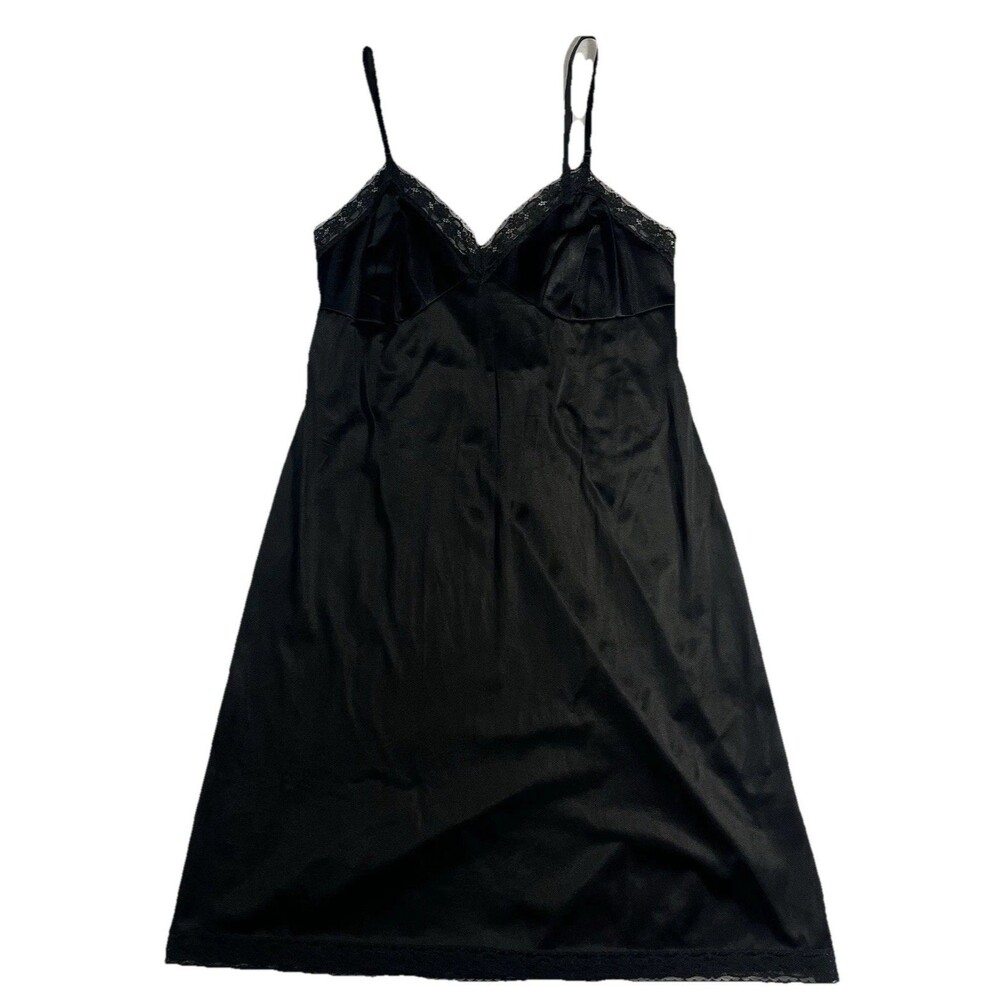 Vtg Vanity Fair Black Lace Shiny Nylon Full Dress Slip Women’s Size 38 Romance